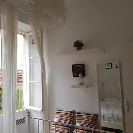 Centre De Apartment