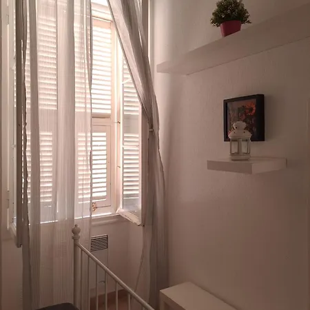 Centre De Apartment *